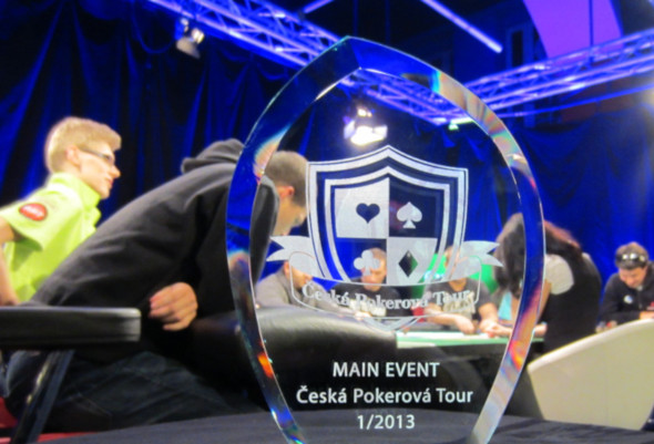 Šampionem srpnové České Pokerové Tour Online je HL1ND4_CZE