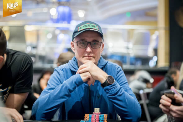 Jaromír Háněl vede české postupující z pátečních flighů WSOPC Monsterstacku