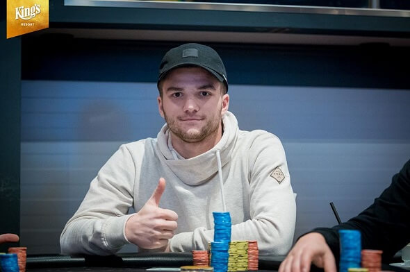 Dominik Matejka vede české postupující z úvodního flightu German Poker Days