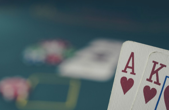 Startovní kombinace v pokeru - s jakými kartami vstupovat do hry