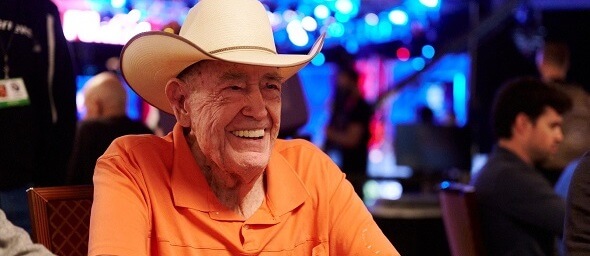 Doyle Brunson skvěle zvládl úvodní flight Main Eventu WSOP 2021, Roman Hrabec si však vedl ještě lépe