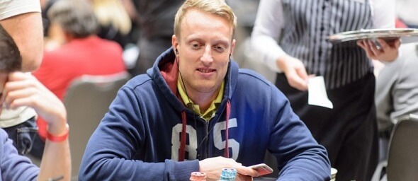 Vlastimil Pustina si zahraje druhý den Main Eventu WSOP 2021, spolu s ním ze dne 1D postoupil také Filip Nechanský