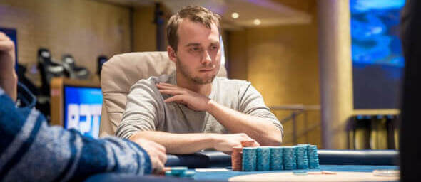 Ondřej Drozd na Synot Tip Pokeru končí druhý v rekordní ČPT Online. Prosincovým šampionem je &quot;PauvreDALA&quot;