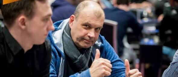 Petr Rychlý, český dabér, herec, moderátor a také nadšený pokerový hráč