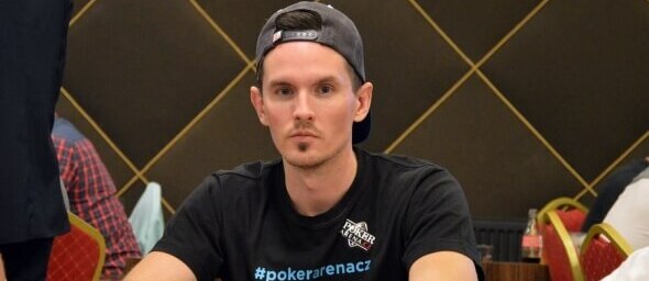 Jakub &quot;PJay&quot; Pakoš si zahrál heads-up únorové ČPT na Synot Tip Pokeru. Končí druhý, šampionem České Pokerové Tour je &quot;bad_karma_&quot;