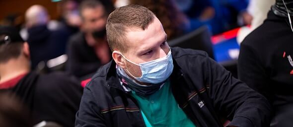 Jakub Kolečkář postupuje k finálovému stolu Eureky na pražské Evropské Pokerové Tour v King's Casinu