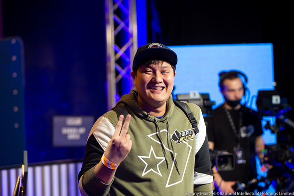 Gab Yong Kim vede finálovou šestku Main Eventu EPT Prague