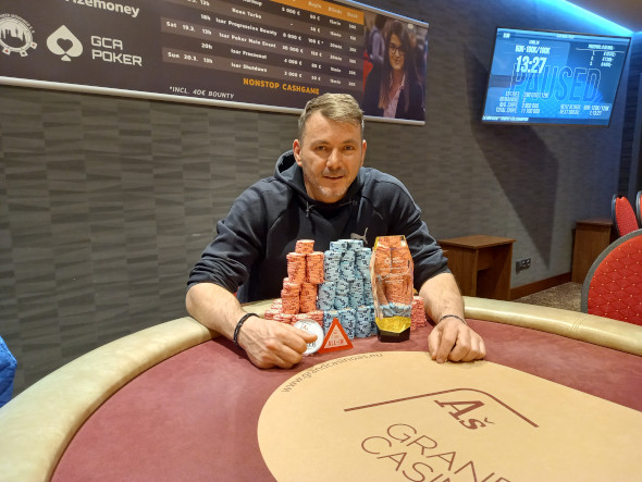 Vítěz Isar Poker Main Eventu Arbes