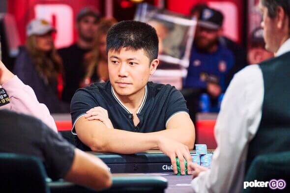 Matthew Su je jedním z chipleaderů finálového stolu ME WSOP 2022