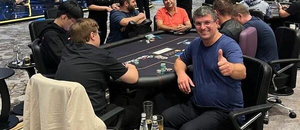 Leon Tsoukernik je chipleaderem po dni 1 #6 $200K NLH 