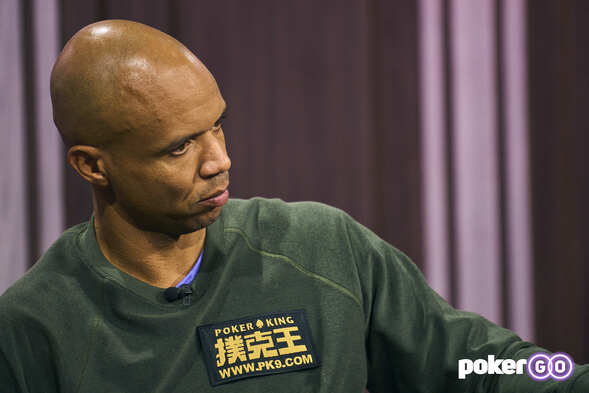Phil Ivey vypadl jako první z turnaje
