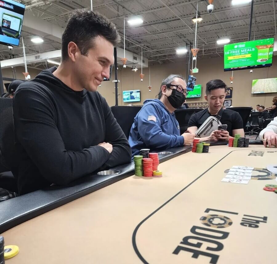 Doug Polk flopnul full house a prohrál