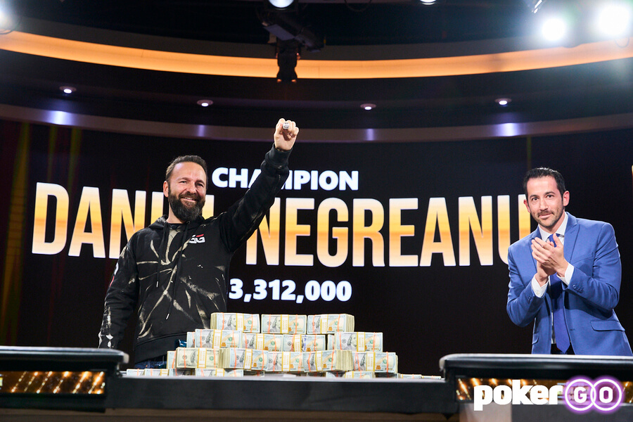 Daniel Negreanu, vítěz Super High Roller Bowl VII v PokerGO Studiu v Las Vegas ($3.312.000)