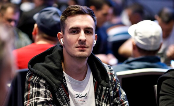 Další šanci na výhru na WSOPE má Patrik Žídek v Colussusu