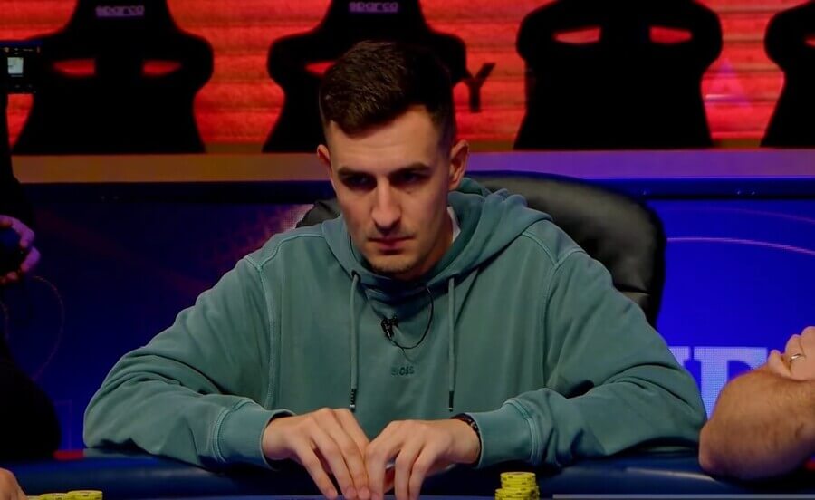 Patrik Žídek v Main Eventu WSOPE 2022 - den 3