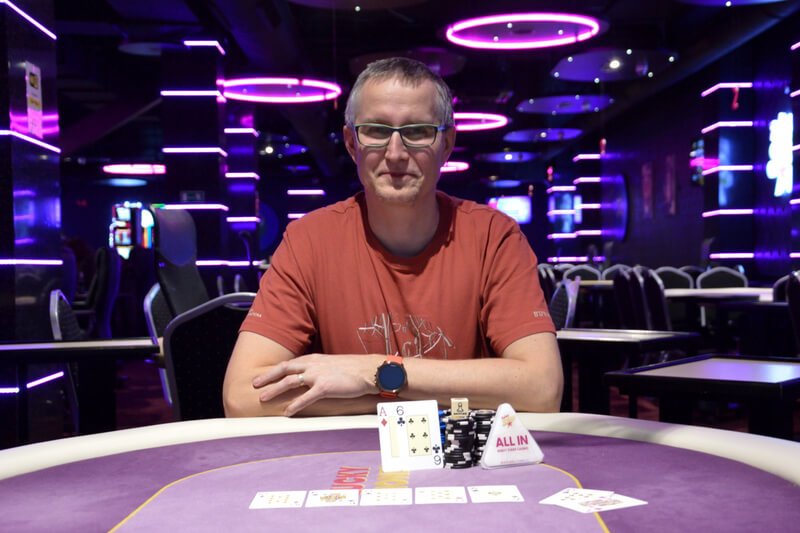 Jaromír Háněl ovládl ČPT High Roller v Rebuy Stars Casinu