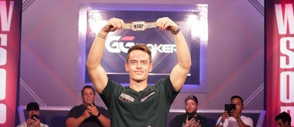 WSOP 2022 šampion Espen Jorstad si za vítězství v Main Eventu odnesl $10.000.000