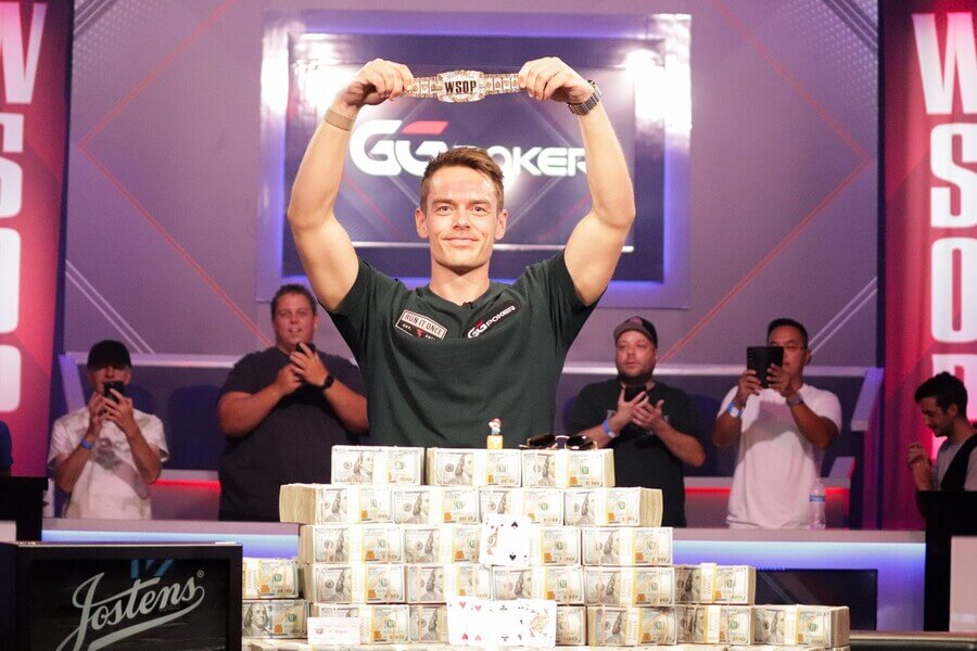 WSOP 2022 šampion Espen Jorstad si za vítězství v Main Eventu odnesl $10.000.000