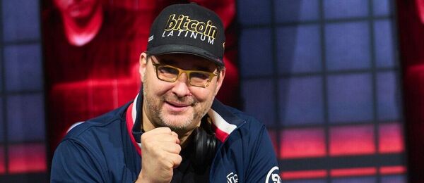 Phil Hellmuth při High Stakes Duel III na PokerGO.com