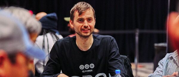 Martin Kabrhel při WSOP 2023 na PokerGO.com