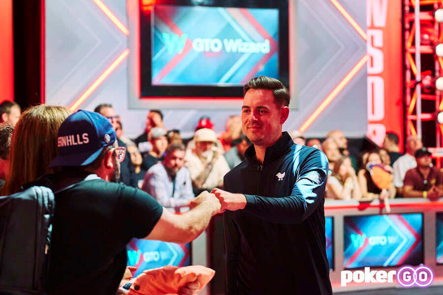Toby Lewis v ME WSOP na PokerGO.com