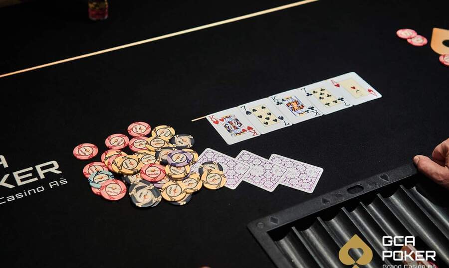 Poker Giants v Grand Casinu Aš