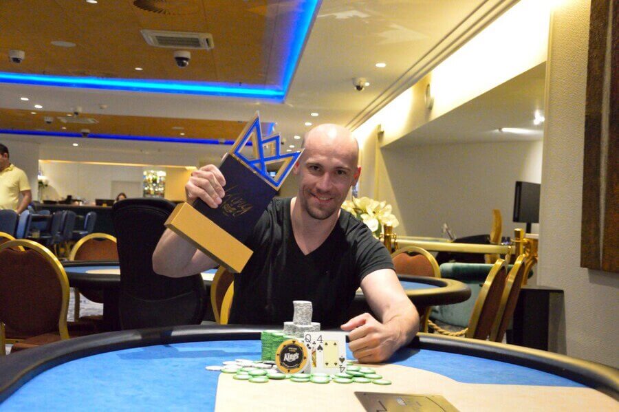 Vítěz King of King’s High Rolleru v King’s Casinu