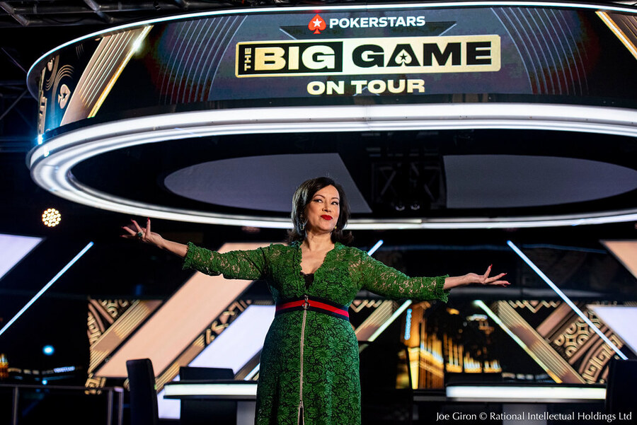 Jennifer Tilly v The Big Game on Tour