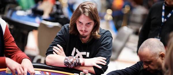 Adam Wágner nastoupí do finále EPT Prague Main Eventu ze 4. místa