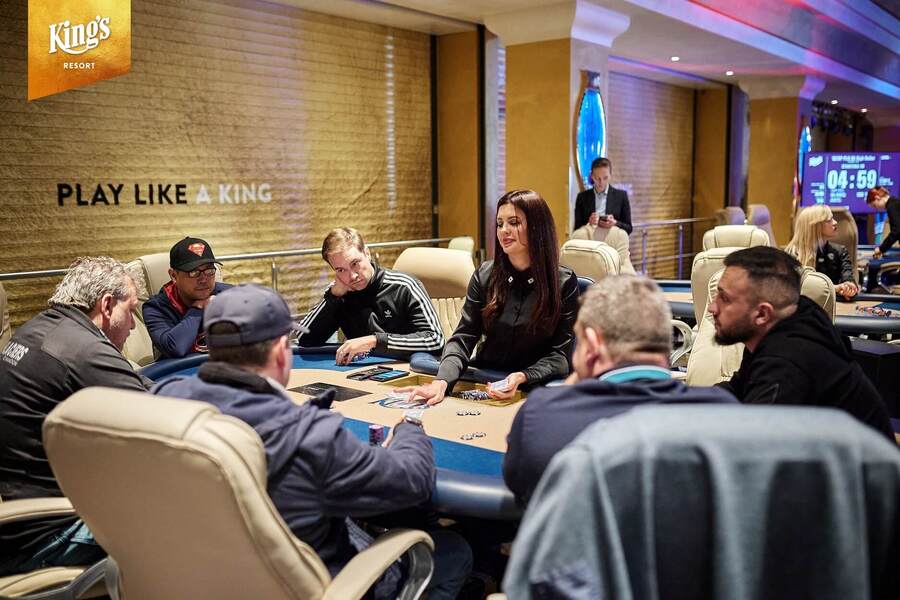 Minimálně šest Čechů dnes v King’s narukuje k pokerové bitvě zvané NLH Eureka Cup Day 2