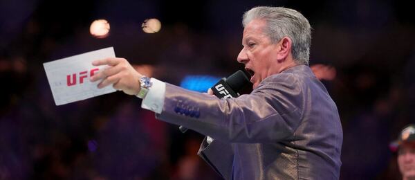 UFC hlasatel Bruce Buffer vyšel z pokerové bitvy v Hustler Casinu jako vítěz