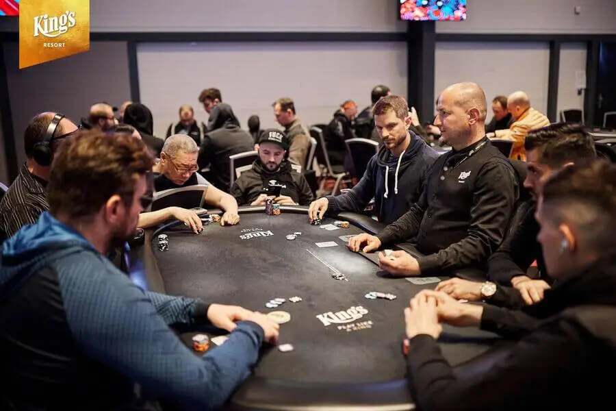 $ZTO$ Main Event jde do Day 2