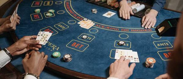 Ultimate Texas Holdem Poker
