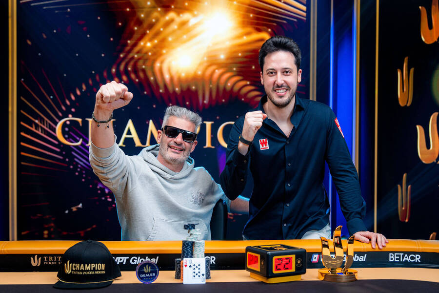 Nacho Barbero (vlevo) slaví Triton titul s Adrianem Mateosem