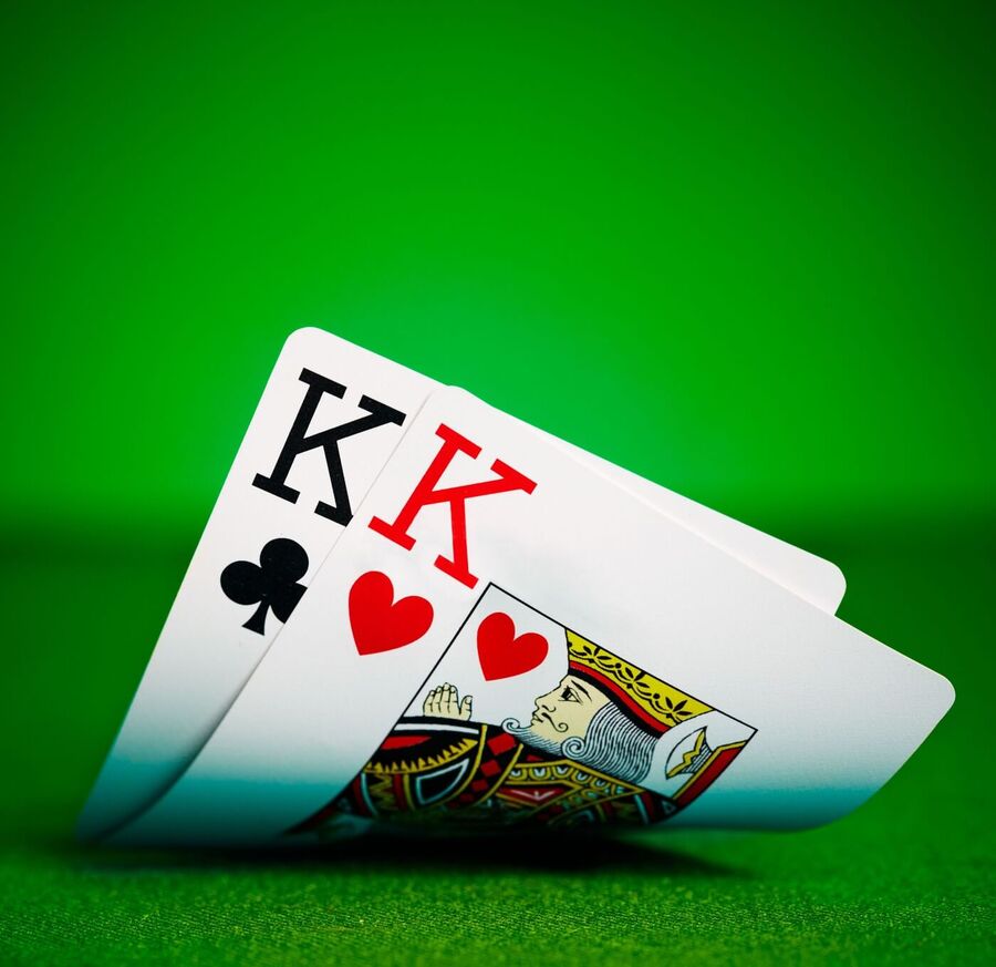 Králové nejsou v pokeru všemocní