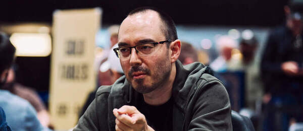 Will Kassouf během WSOP 2025 Main Eventu na PokerGO.com