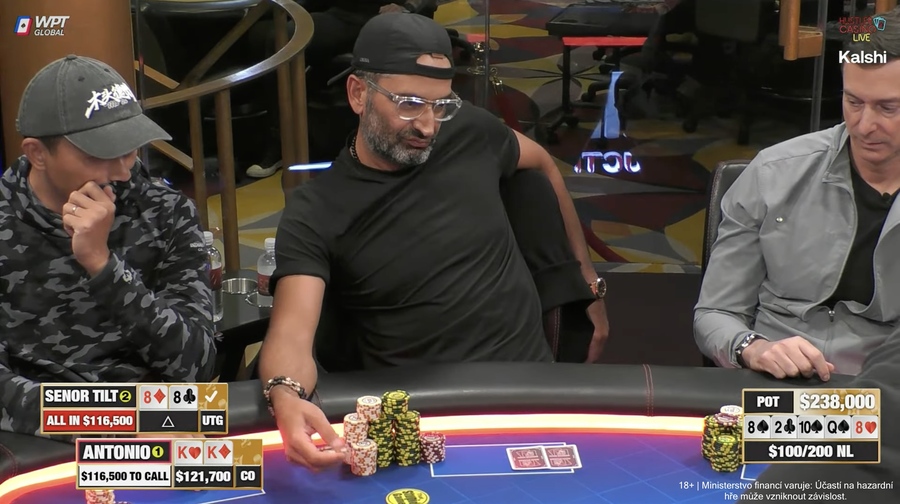 Antonio Esfandiari v casinu Hustler
