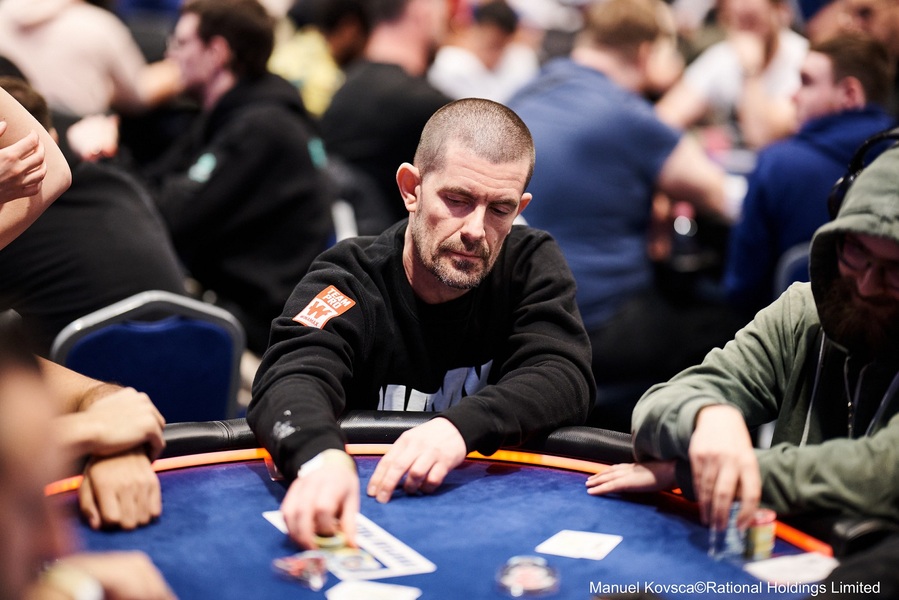 Gus Hansen měl po 12 letech na mušce pokerový titul