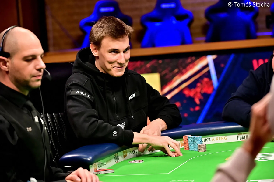 Zdeňka Žižka sahal ve finále WSOPE 2025 Monsterstacku po druhém náramku