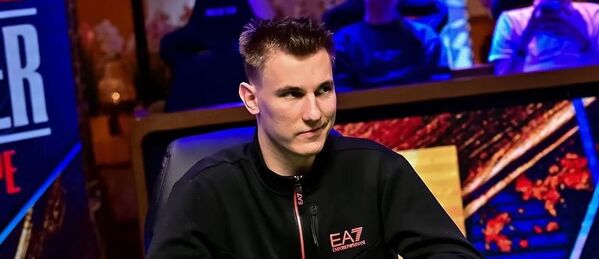 Zdeněk Žižka ve finále €5K PLO eventu na WSOPE 2025 v King’s Rozvadov