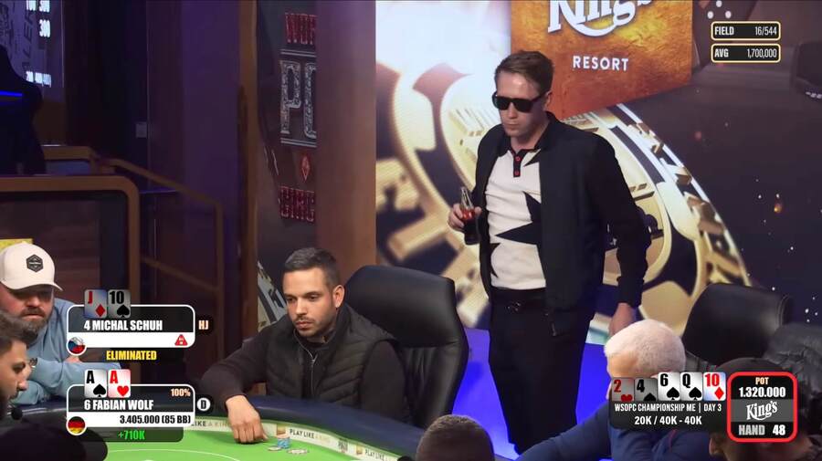Michal Schuh se v Day 3 WSOPC Main Eventu trefil do es německého soupeře