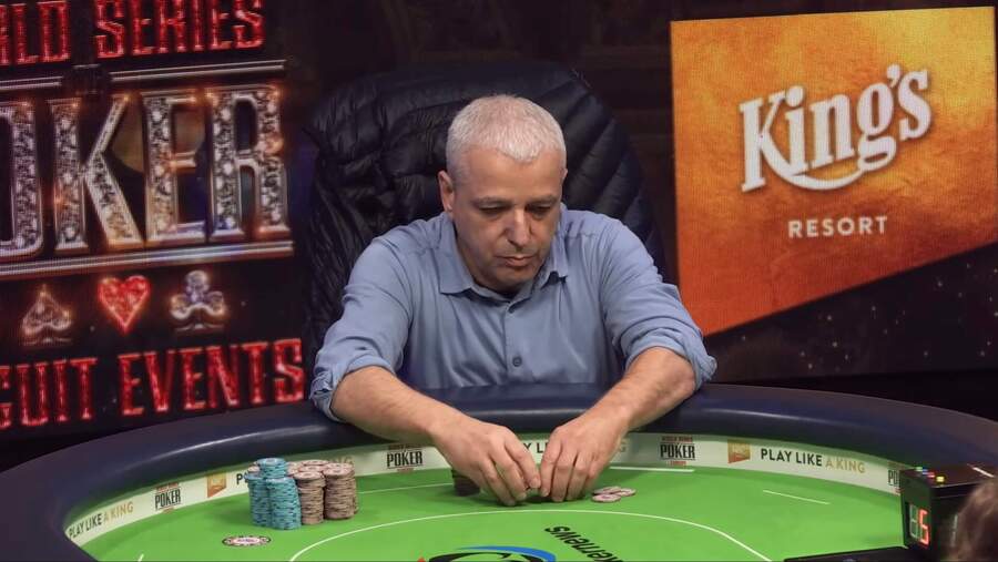 Claudio Di Giacomo na finálovém stole WSOPC Main Eventu