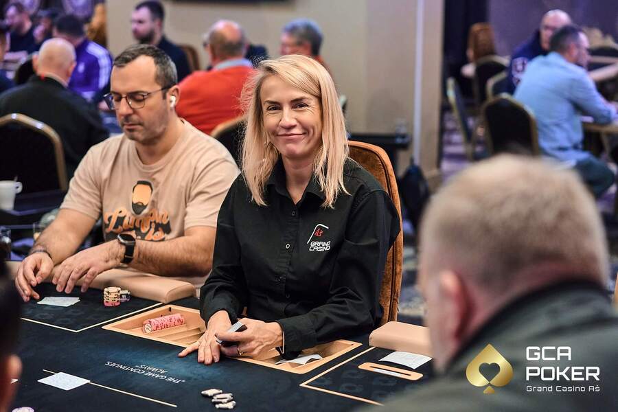 Přijďte si zahrát pokerový turnaj a cash game do Grand Casina Aš