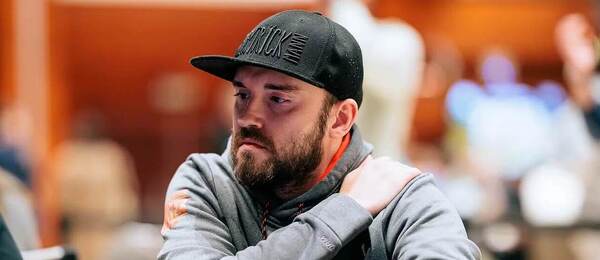 Vítězslav Čech si dnes zahraje o postup do finále EPT Praha 2025 Main Eventu