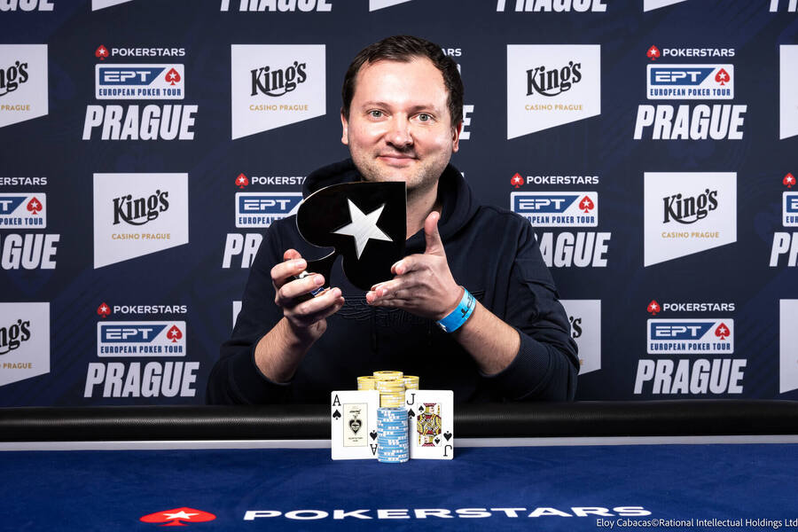 Michal Mrakeš je šampionem EPT Praha 2025 Deep Stacku