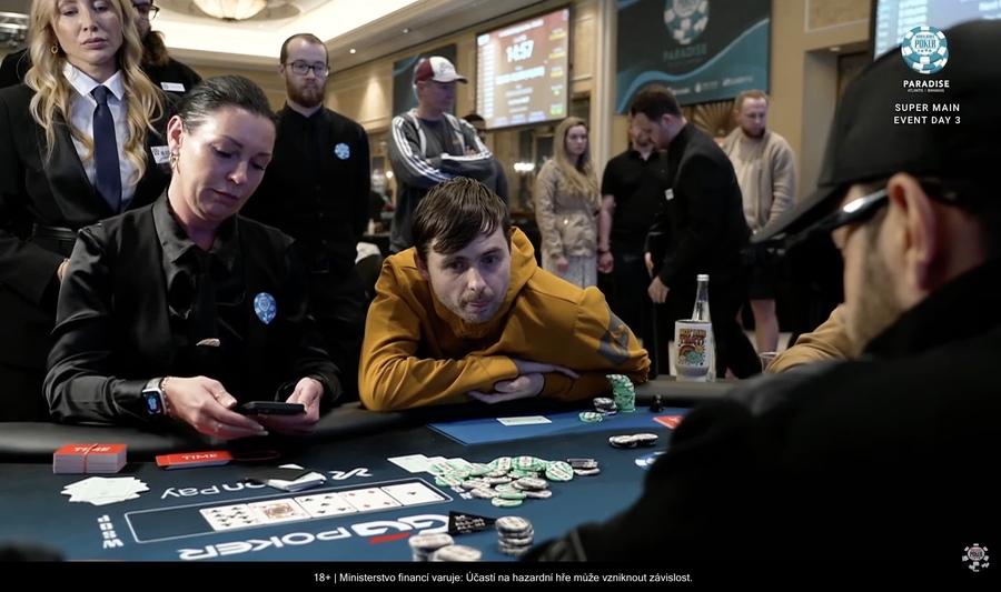 Martin Kabrhel v&nbsp;souboji s&nbsp;Ericem Wassersonem přišel o&nbsp;velkou část stacku