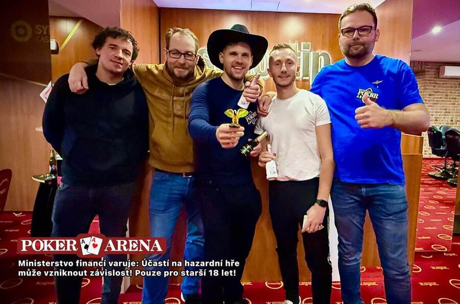 Vítězné foto po turnaji roku v&nbsp;SynotTip Casinu C40