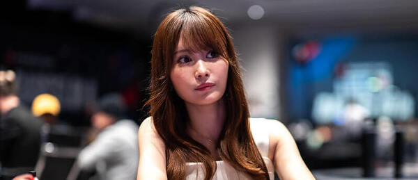 Pražský WSOPE Ladies Championship si zahraje ženská pokerová superstar Shiina Okamoto