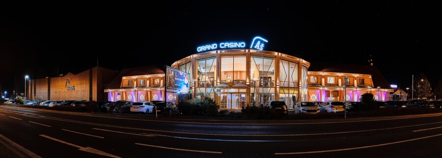 Grand Casino Aš nabízí atraktivní pokerové turnaje, cash game i&nbsp;doprovodné služby