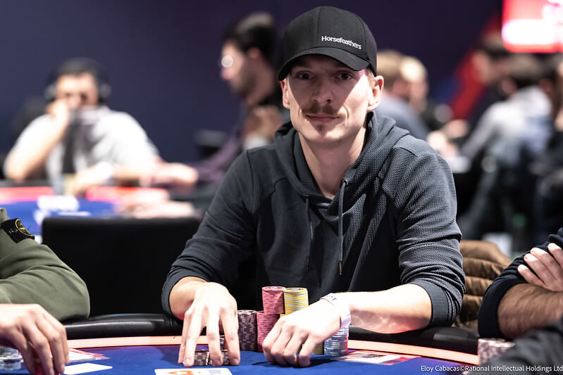 Jakub Štěrba balil v&nbsp;EPT Paris Main Eventu 18. největší stack